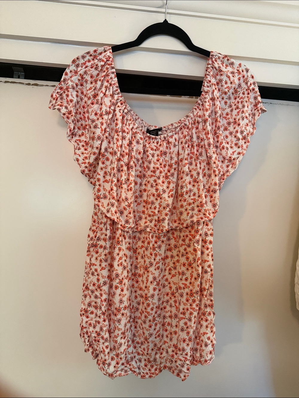 torrid White Floral Ruffle Top